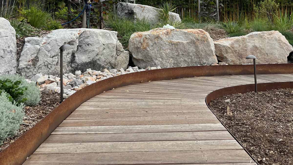 electricians outdoor lighting jervis bay